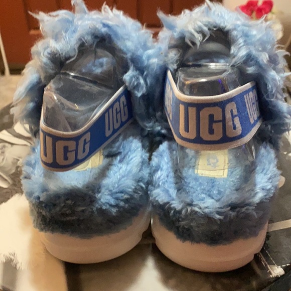 UGG Fluff Sugar Sandal 💙 - Picture 4 of 14
